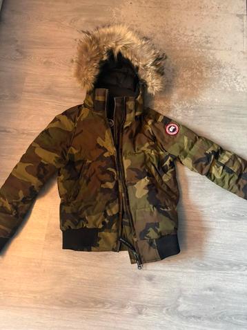 Canada goose bomberjacket maar s dames beschikbaar voor biedingen