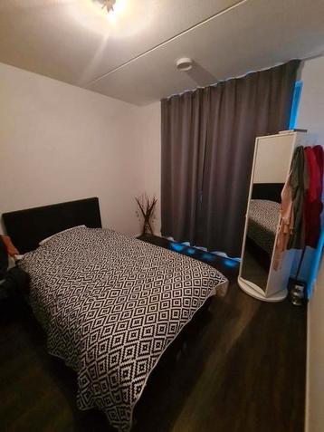 Boxspring twijfelaar 110x200 beschikbaar voor biedingen