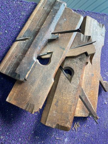 Oude Houten Schaven Set beschikbaar voor biedingen