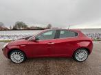 Alfa Romeo Giulietta 1.4 Turbo 2010 Rood, Voorwielaandrijving, 4 cilinders, Origineel Nederlands, Handgeschakeld