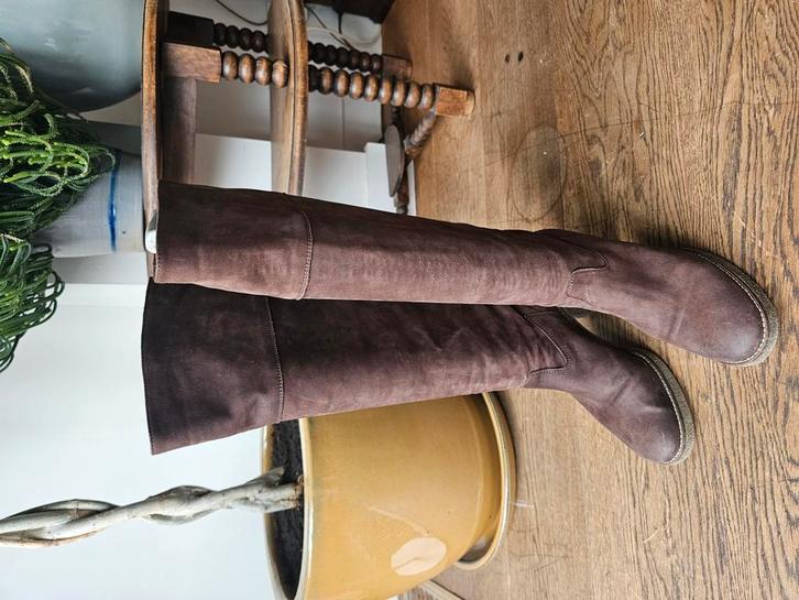 Donkerbruine nubuk lederen lange laarzen, maat 39 merk Sax, Kleding | Dames, Schoenen, Gedragen, Hoge laarzen, Bruin, Ophalen of Verzenden