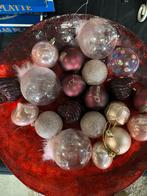 Schaal met diverse kleuren kerstballen., Ophalen of Verzenden, Zo goed als nieuw