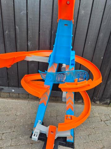 Hotwheels skycrash tower beschikbaar voor biedingen