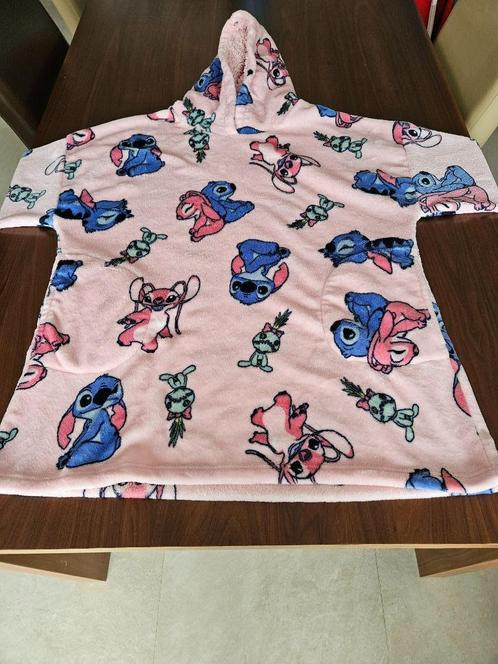 Snuggle ( oversized ) fleece hoodie Lilo & Stitch XS/S nieuw, Kleding | Dames, Huispakken, Nieuw, Maat 36 (S), Roze, Ophalen of Verzenden