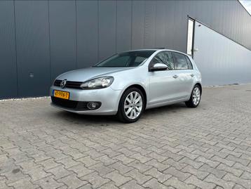 Volkswagen Golf 1.4 TSI 90KW DSG 2011 Grijs beschikbaar voor biedingen