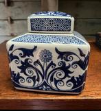 Blauw witte pot keramiek 15 x 15, 17 hoog, Huis en Inrichting, Woonaccessoires | Vazen, Ophalen of Verzenden, Blauw, Aardewerk of Porselein