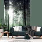 IN VOORRAAD Bos vlies fotobehang 184 x 254 cm, Muurdeco4kids, Verzenden, Minder dan 10 m², Groen, Bosbehang, bomen, aanbieding, sale,