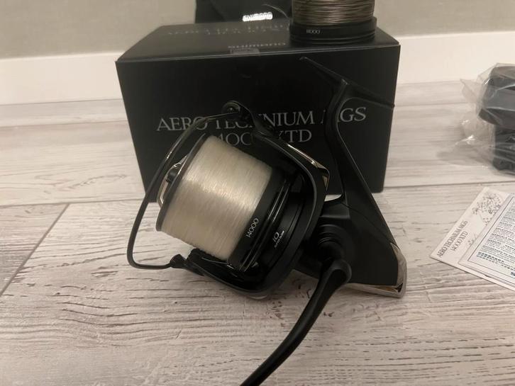 Shimano Aero Technium Mgs 14000 XTD incl res spoel NWST!, Watersport en Boten, Hengelsport | Karpervissen, Zo goed als nieuw, Molen