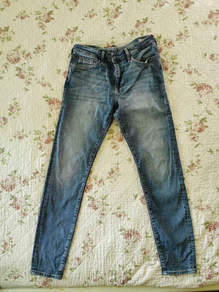 Lichtblauwe Spijkerbroek. Merk: Mavi. Maat W 32/L 30., Kleding | Dames, Spijkerbroeken en Jeans, Zo goed als nieuw, W30 - W32 (confectie 38/40)