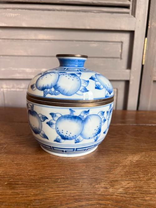 Chinees porseleinen dekselpot perzik/meander 19e eeuw, Antiek en Kunst, Antiek | Porselein, Ophalen of Verzenden