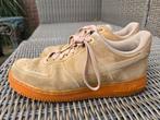 Nike Air Force 1 Suede, Beige, Nike, Ophalen of Verzenden, Sneakers of Gympen