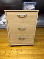 Ikea nachtkastje, Huis en Inrichting, Slaapkamer | Nachtkastjes, Ophalen, Gebruikt, Minder dan 45 cm, 55 tot 70 cm