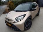 Toyota Aygo X Air Style ACC SHC Keyles RFK 1.0 Vvti 2023, Auto's, Toyota, Bruin, 4 stoelen, Leder en Stof, Aygo X