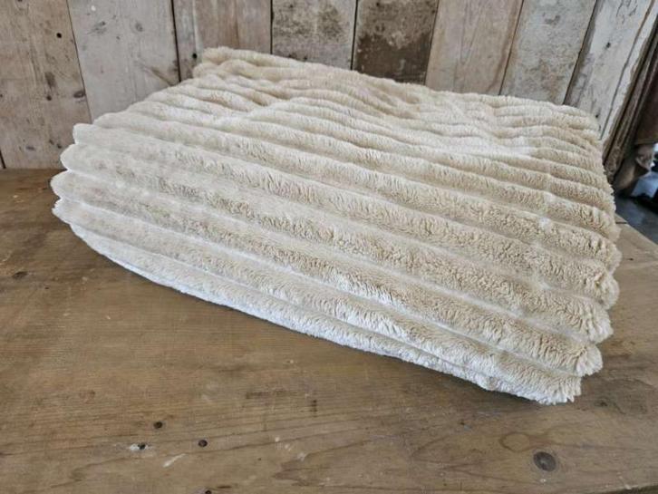 plaid,woondeken``WOONWINKEL RUSTIEK``, Huis en Inrichting, Woonaccessoires | Plaids en Woondekens, Nieuw, Ophalen of Verzenden