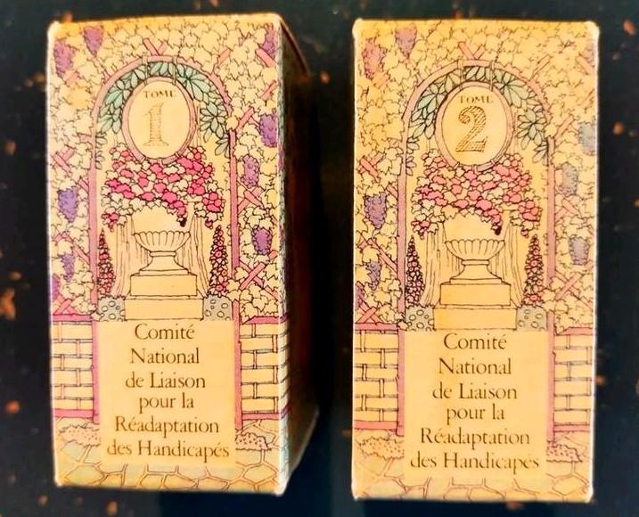 2 sets van 4 miniboekjes van Jacques Riquier. Franstalig., Antiek en Kunst, Antiek | Boeken en Bijbels, Ophalen of Verzenden