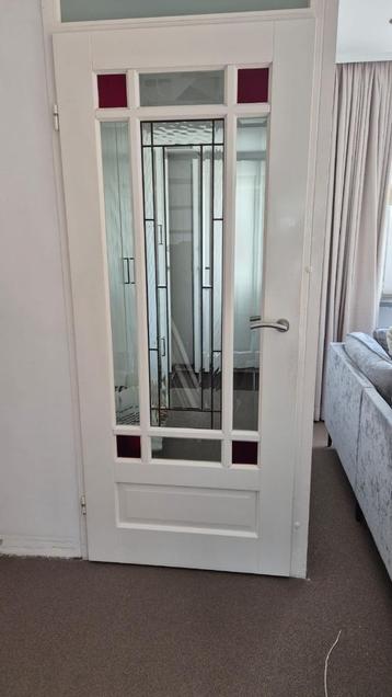 Opdekdeur met glas in lood beschikbaar voor biedingen
