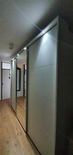 Luxe zweefdeurkast met passe partou met verlichting, Huis en Inrichting, Ophalen, Zo goed als nieuw