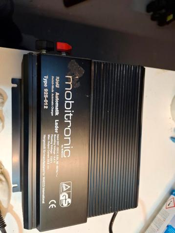 Mobitronic Acculader 25A beschikbaar voor biedingen