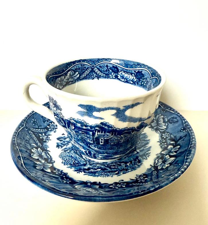 2 x Vintage Barratts "Old Castle" kop en schotelset, Antiek en Kunst, Antiek | Servies los, Ophalen of Verzenden