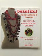 Beautiful Hand-Stitched Jewelry, Verzenden, Emi Iwakiri, Sieraden maken, Zo goed als nieuw