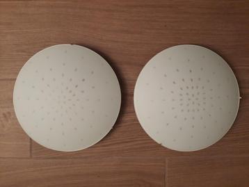 2 plafonnieres met patroon beschikbaar voor biedingen