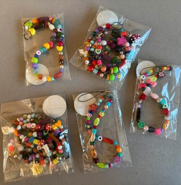 Heel leuke kralen telefoon koorden diverse lengtes ! beschikbaar voor biedingen