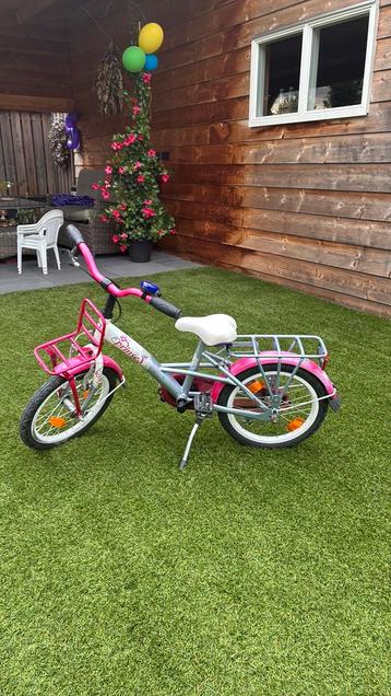 Loekie Meisjesfiets 16 inch beschikbaar voor biedingen