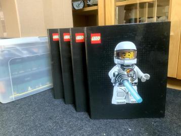 LEGO Space en Ninjago mappen met magazines beschikbaar voor biedingen