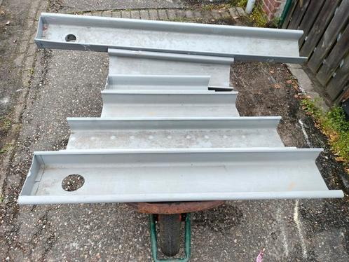 Dakgoot, Doe-het-zelf en Verbouw, Buizen en Afvoer, Gebruikt, Dakgoot, Pvc, 4 tot 6 meter, 20 tot 40 mm, Ophalen