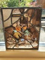 Glas in Lood hanger van oude vrouw (13K), Antiek en Kunst, Antiek | Glas en Kristal, Ophalen