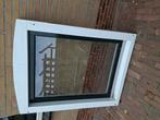 Massief kozijn (met toog) en draaikiep, Doe-het-zelf en Verbouw, Kozijnen en Schuifpuien, Raamkozijn, Zo goed als nieuw, 75 tot 150 cm