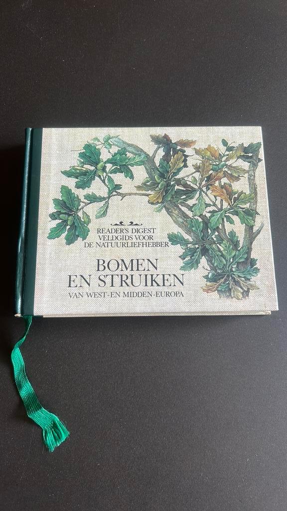 Reader’s Digest Bomen en struiken van West- en Midden-Europa, Boeken, Natuur, Zo goed als nieuw, Bloemen, Planten en Bomen, Ophalen of Verzenden