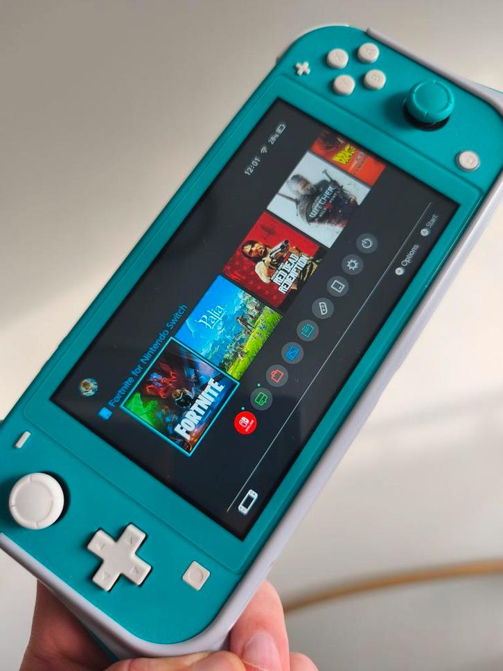 Nintendo Switch Lite + Accessoires, Spelcomputers en Games, Spelcomputers | Nintendo Switch, Zo goed als nieuw, Switch Original
