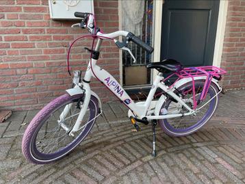 Nette complete Alpina 20 inch meisjesfiets beschikbaar voor biedingen