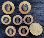 K018  Goudkleurig Zwart Metalen Knoop met Wapen 2GR en 5KL, Hobby en Vrije tijd, Naaien en Fournituren, Ophalen, Zo goed als nieuw