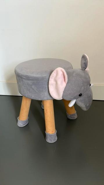 Leuke kinder stoel “olifant”  beschikbaar voor biedingen