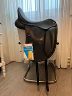 Wintec 500 cair hart 17,5 inch dressuur leren singelstoten, Dieren en Toebehoren, Paarden en Pony's | Zadels, Ophalen of Verzenden