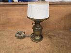 Olielamp met kap en cardanische beugel