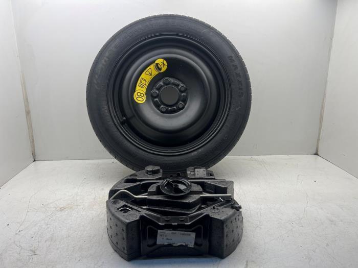 Krikset + reservewiel van een Ford C-Max, Auto-onderdelen, Overige Auto-onderdelen, Ford, Gebruikt, 3 maanden garantie, Ophalen of Verzenden