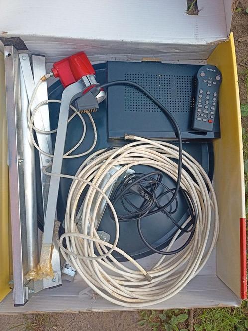 Camping schotelset, Audio, Tv en Foto, Schotelantennes, Zo goed als nieuw, Ophalen of Verzenden