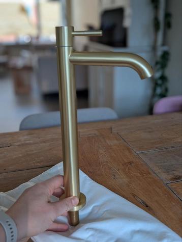 Verhoogde toiletkraan/fonteinkraan in messing/mat goud beschikbaar voor biedingen