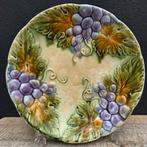 Antiek beboterd druiven bord - majolica, Ophalen of Verzenden