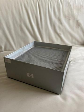 Koolstof Filterbox en F9 filters voor de PUREX nageltafel. beschikbaar voor biedingen