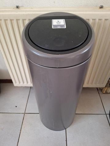 Brabantia Touchbin - 30 liter - donkergrijs beschikbaar voor biedingen