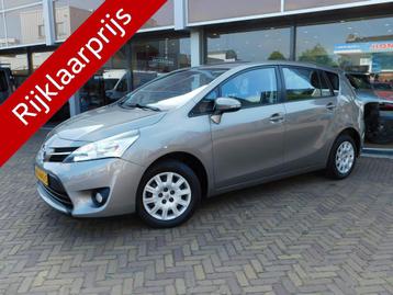 Toyota Verso 1.6 VVT-i Comfort (bj 2015) beschikbaar voor biedingen