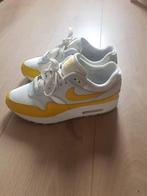 Nike airmax 1 Yellow, Ophalen of Verzenden, Zo goed als nieuw