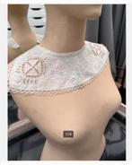 Antieke Kraag met Kant, katoen, mooi bewerkt, Antiek en Kunst, Ophalen of Verzenden