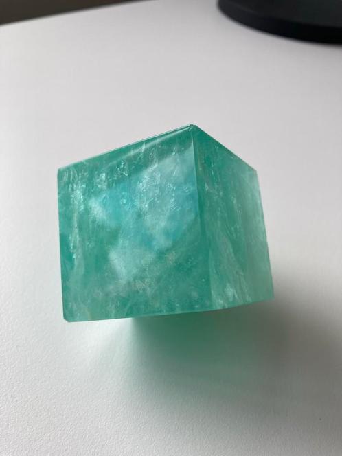 Groene Fluoriet Kubus - Woondecoratie Edelsteen Kristal, Verzamelen, Mineralen en Fossielen, Mineraal, Ophalen of Verzenden