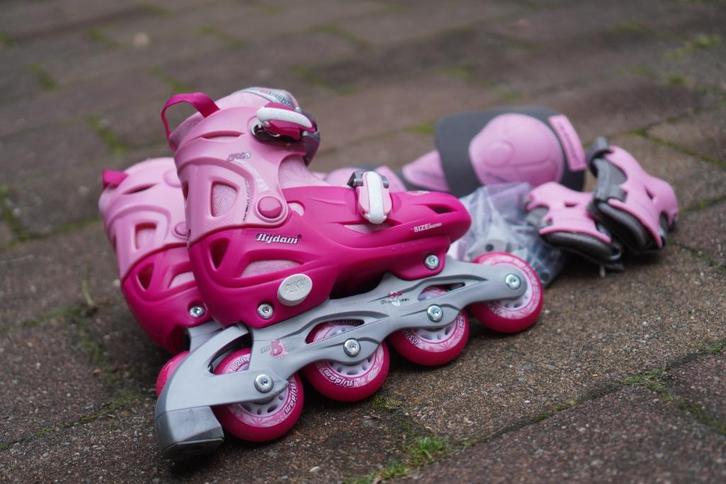 Roze skeelers met beschermset – maat 30 t/m 33, Sport en Fitness, Skeelers, Nieuw, Inline skates 4 wielen, Overige merken, Kinderen