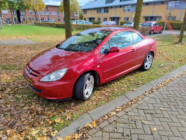 Peugeot 307 CC 177 PK 2004 154.453 KM NAP vanaf 2750, Auto's, Peugeot, Particulier, ABS, Adaptive Cruise Control, Airbags, Airconditioning